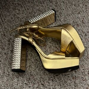 Jeffrey Campbell Dias Gold Block heels sz 7